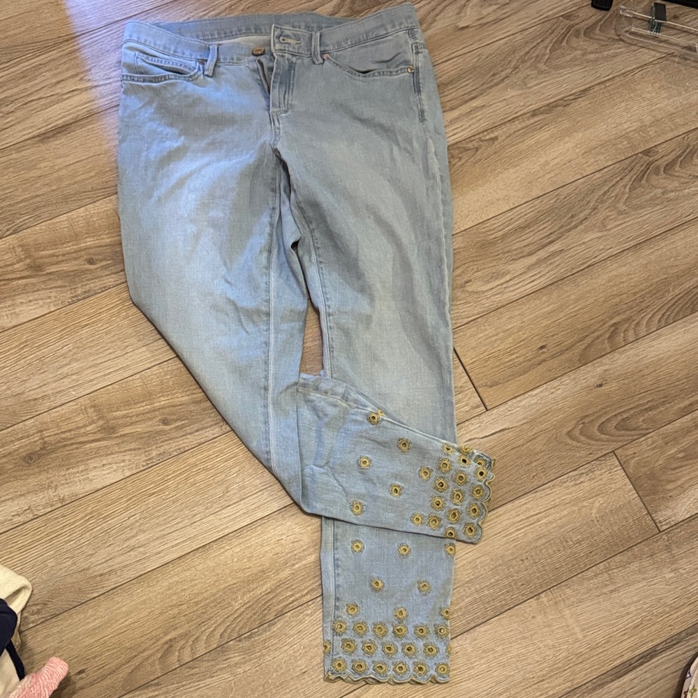 Lilly Pulitzer Light Wash Denim Jeans with Yellow Eyelet Hem